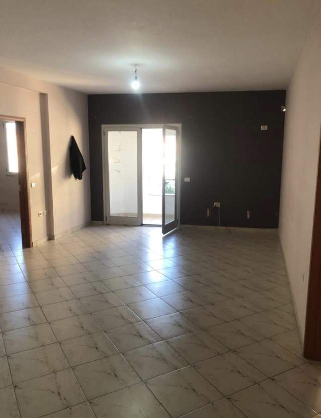Tirane, shitet 2+1+A+BLK Kati 5, 99 m² 145.000  (ISH KESH)