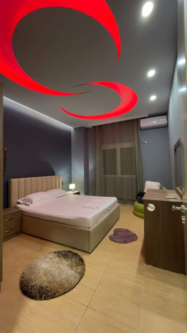 Tirane, jepet me qera apartament 2+1+BLK Kati 1, 125 m² 500 Euro (dalip topi)