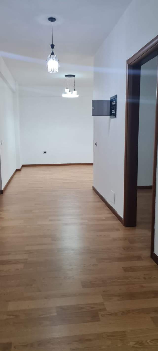 Tirane, shitet apartament 2+1+BLK Kati 7, 116 m² 1.750 Euro/m2 (kavajes)