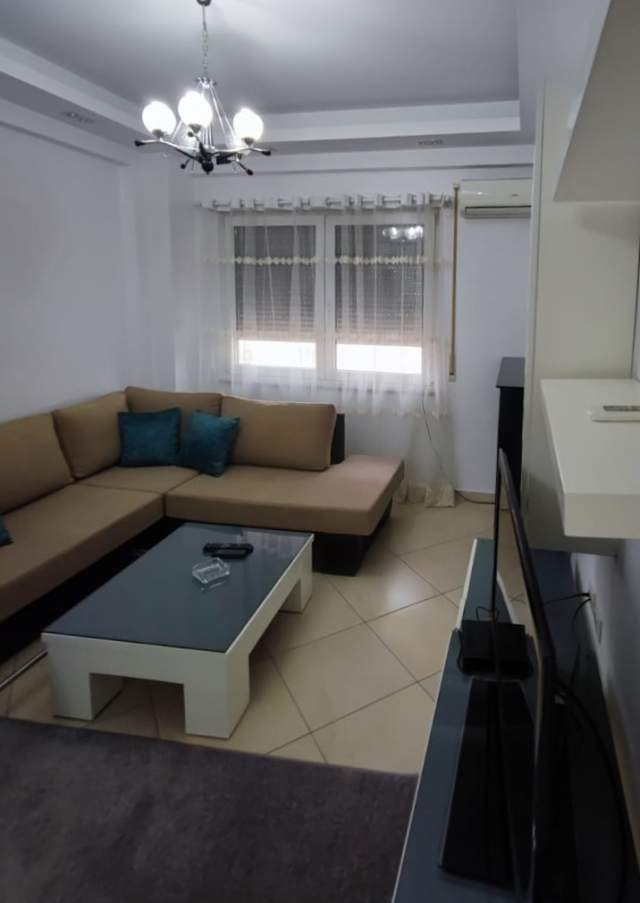 Tirane, jepet me qera apartament 2+1+BLK Kati 5, 91 m² 650 Euro (tefta tashko koco)