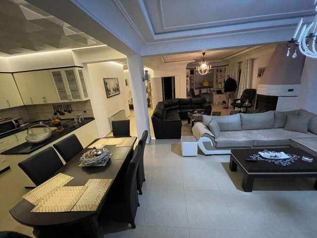 Tirane, jepet me qera Vile 3+1+BLK Kati 2, 230 m² 1.150 Euro (shote galica)