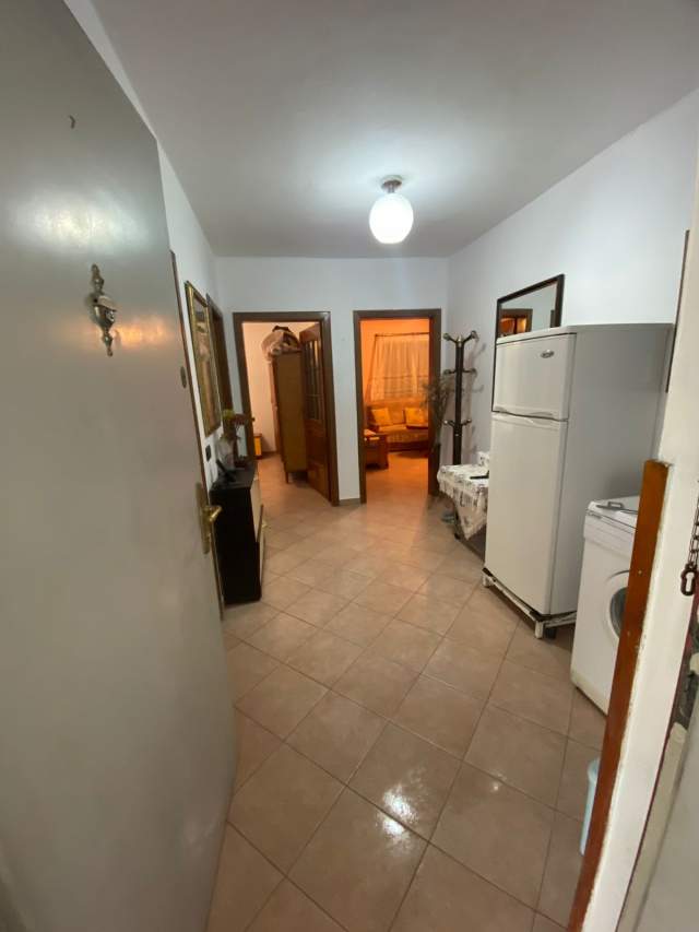 Qera 2+1, Mobiluar ose Bosh ,Kati 3, 80 m² 500 Euro (Rruga Asim Vokshi)