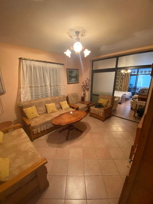 Qera 2+1, Mobiluar ose Bosh ,Kati 3, 80 m² 500 Euro (Rruga Asim Vokshi)
