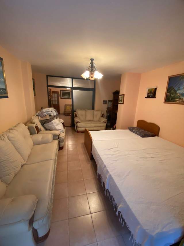 Qera 2+1, Mobiluar ose Bosh ,Kati 3, 80 m² 500 Euro (Rruga Asim Vokshi)