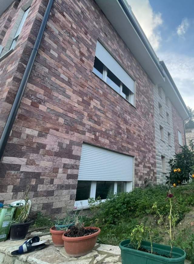 Tirane, shitet Vile 3+1+BLK Kati 2, 360 m² 350.000 Euro (PREZE)