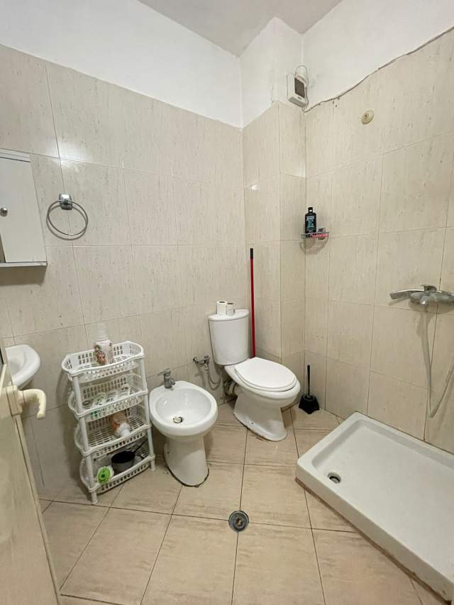 Tirane, shitet apartament 2+1 Kati 1, 906 m² 105.000 Euro (Kodra e Diellit)