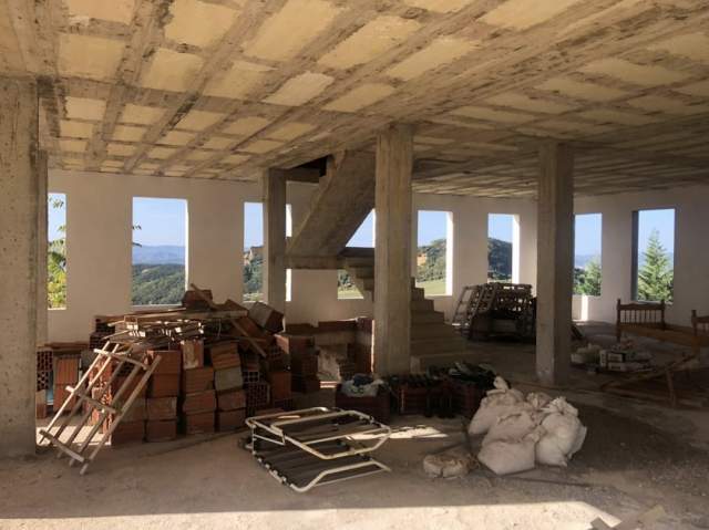 Tirane, shitet Vile 640 m² 230.000 Euro (SURREL)
