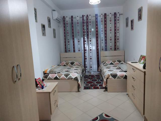 Tirane, shitet apartament , 2+1 , yzberishtm ,110 m² 100.000 Euro