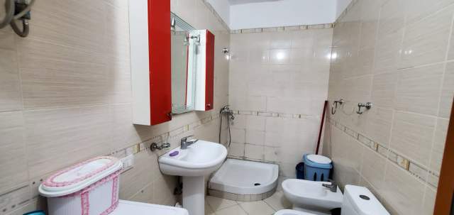 Tirane, shitet apartament 2+1 Kati 4, 96 m² 113.000 Euro (Astir)