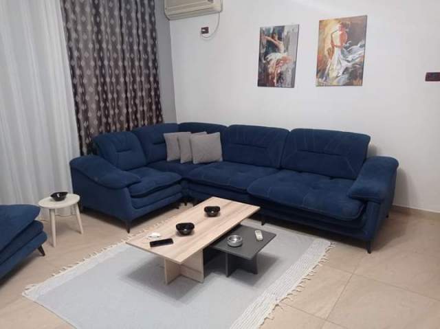 Tirane,  apartament 1+1+BLK Kati 2, 79 m² 60.000 Leke (Qender ,tek kafe Flora)