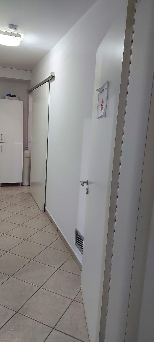 Tirane, jepet me qera apartament 3+1+BLK Kati 3, 360 m² 1.700 Euro (Kongresi i manastirit)