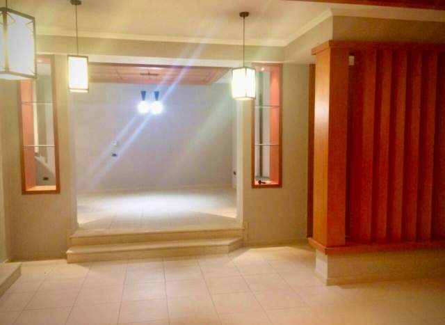 Tirane, shitet Vile 3+1+BLK Kati 4, 385 m² 596.750 Euro (3 vellezerit kondi)
