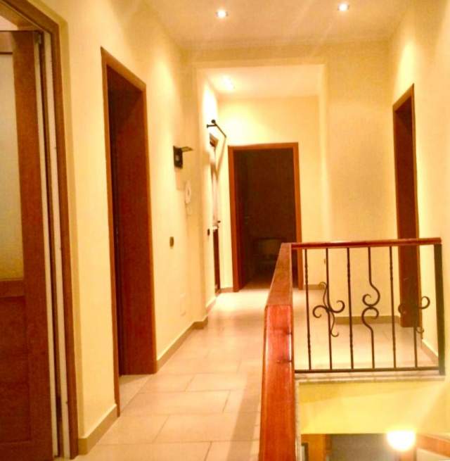Tirane, shitet Vile 3+1+BLK Kati 4, 385 m² 596.750 Euro (3 vellezerit kondi)