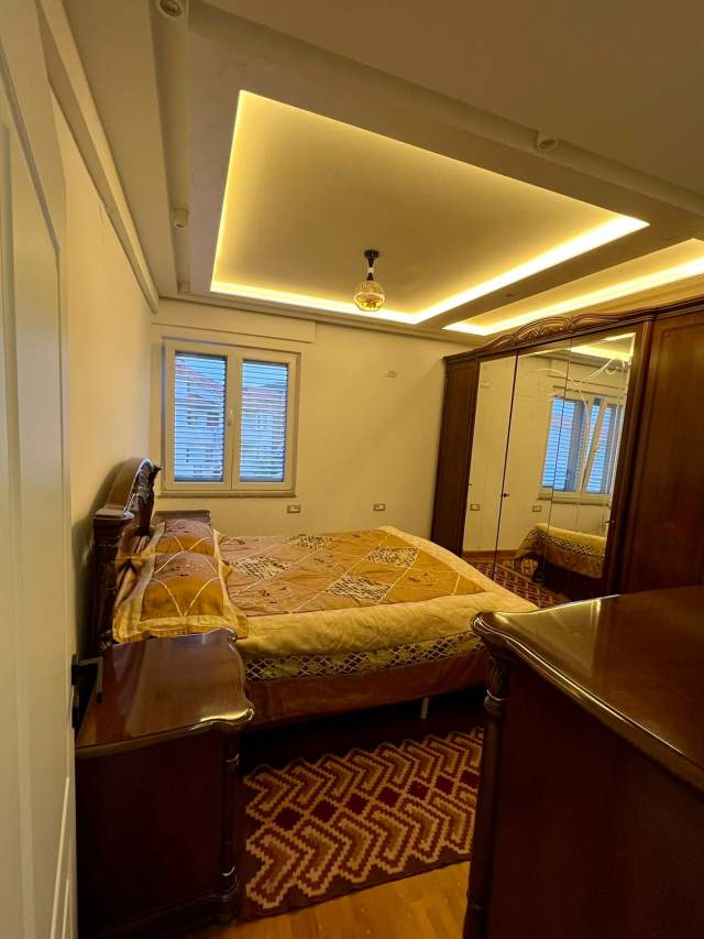 Tirane, jepet me qera apartament 3+1+BLK Kati 3, 100 m² 500 Euro (vilat gjermane)