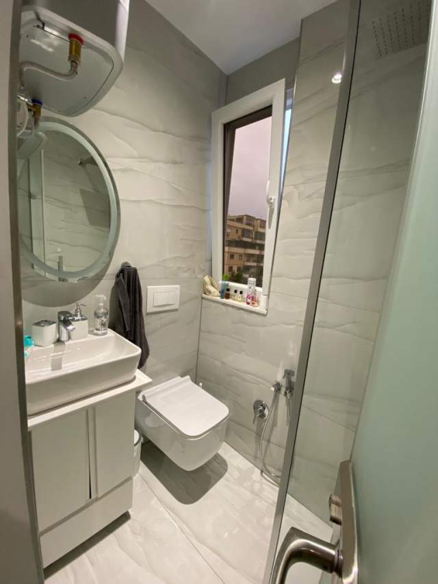 Tirane, jepet me qera apartament 1+1 Kati 5, 44 m² 450 Euro (Vasil Shanto)