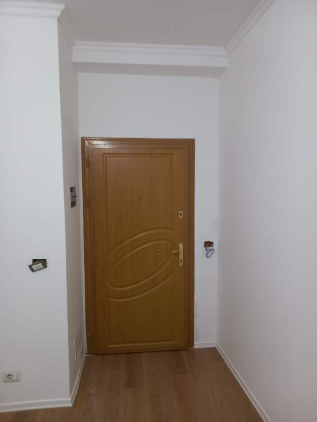 Tirane, shitet apartament 1+1 Kati 8, 56 m² 56.000 Euro (Yzberisht)