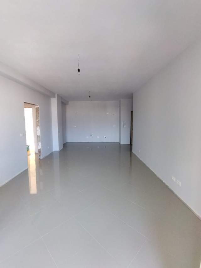 Tirane, shitet apartament 2+1 Kati 5, 106 m² 138.500 Euro (Stacioni i Trenit)