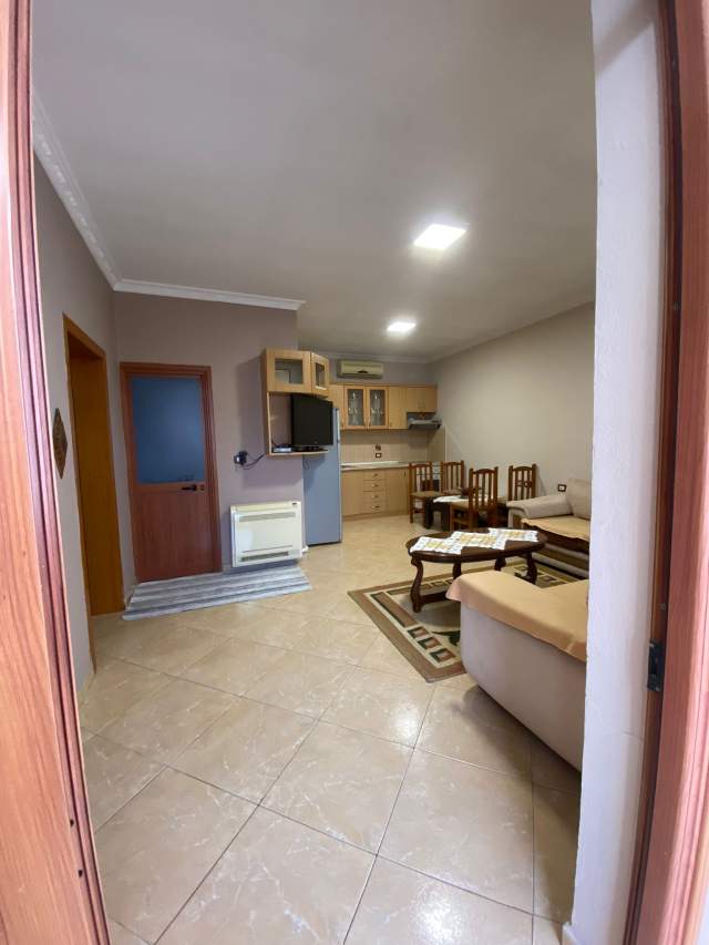Tirane, jap me qera apartament 2+1+BLK Kati 2, 85 m² 350 Euro (5 MAJ)