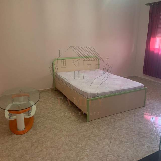 Tirane, jepet me qera apartament 3+1+BLK Kati 2, 120 m² 300 Euro (SELITE)