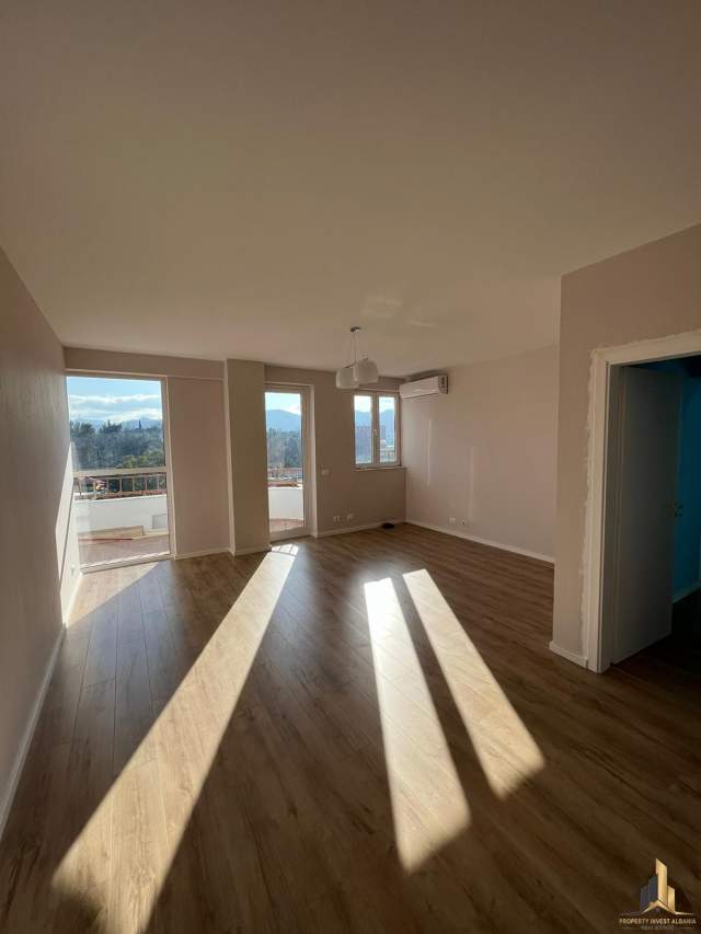 Tirane, jepet me qera apartament 2+1+A+BLK Kati 8, 141 m² 800 Euro (bllok , garda)