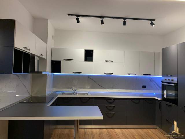 Tirane, jepet me qera apartament 1+1+A+BLK Kati 6, 72 m² 700 Euro (Ambasador 1 , RTSH)