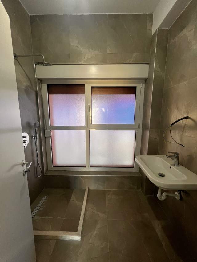 Tirane, shitet apartament 2+1 Kati 3, 96 m² 87.000 Euro (Pasho Hysa)