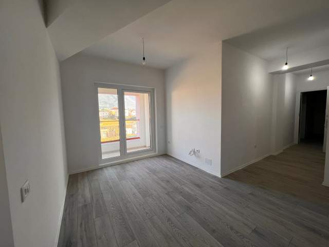 Tirane, shitet apartament 2+1 Kati 3, 96 m² 87.000 Euro (Pasho Hysa)