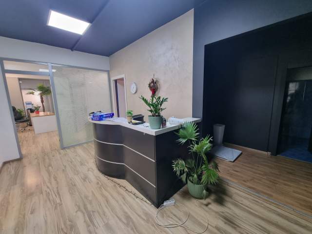Tirane, jepet me qera zyre Kati 5, 273 m² 2.790  (Rruga Nikolla Tupe)