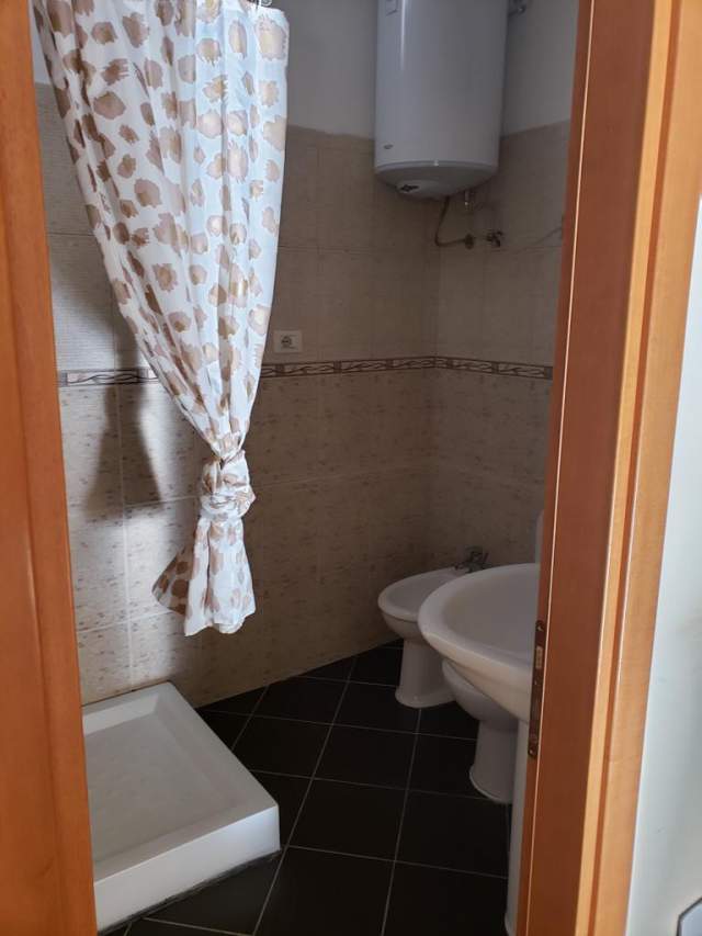 Tirane, shitet apartament 2+1 90 m² 105.000 Euro (Siri Kodra)