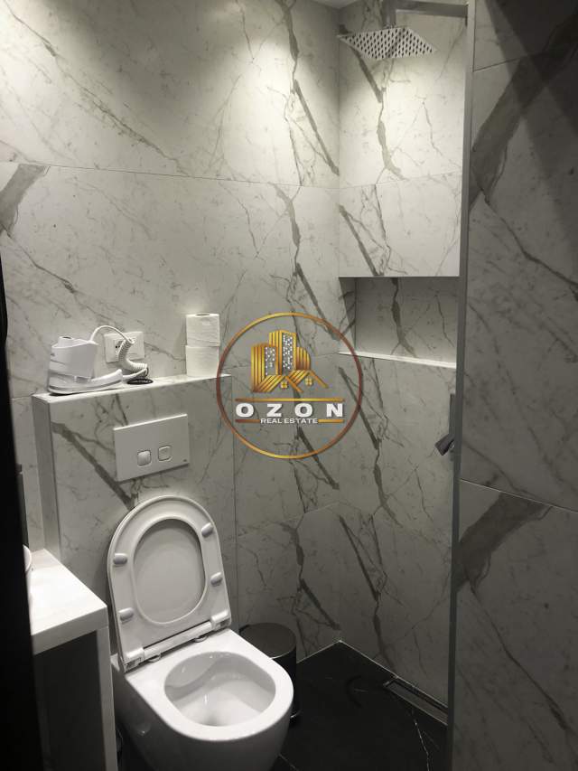 Tirane, jepet me qera apartament 1+1 Kati 5, 50 m² 400 Euro (Pazari i Ri)