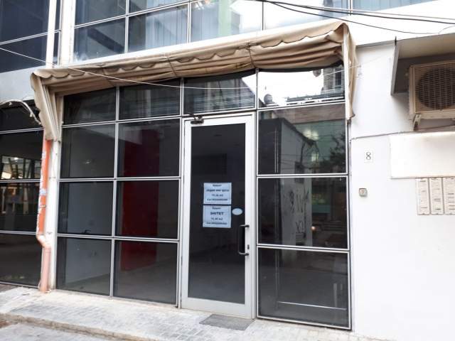 Tirane, jepet me qera dyqan Kati 1, 70 m² 185.000 Euro (Ish ekzpozita)