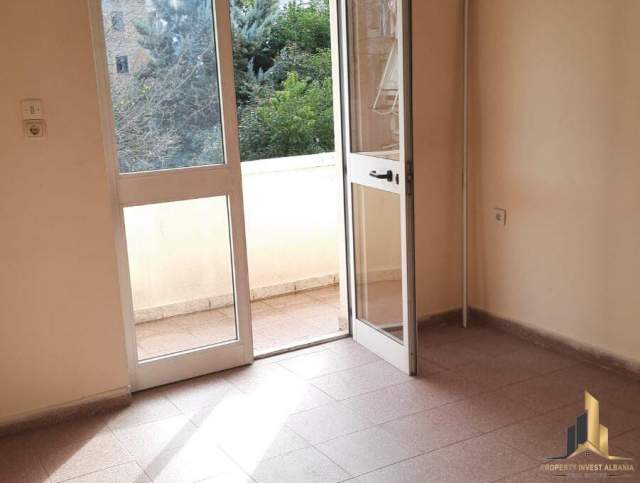 Tirane, shes apartament 1+1+BLK Kati 3, 48 m² 70.000 Euro (21 Dhjetori)