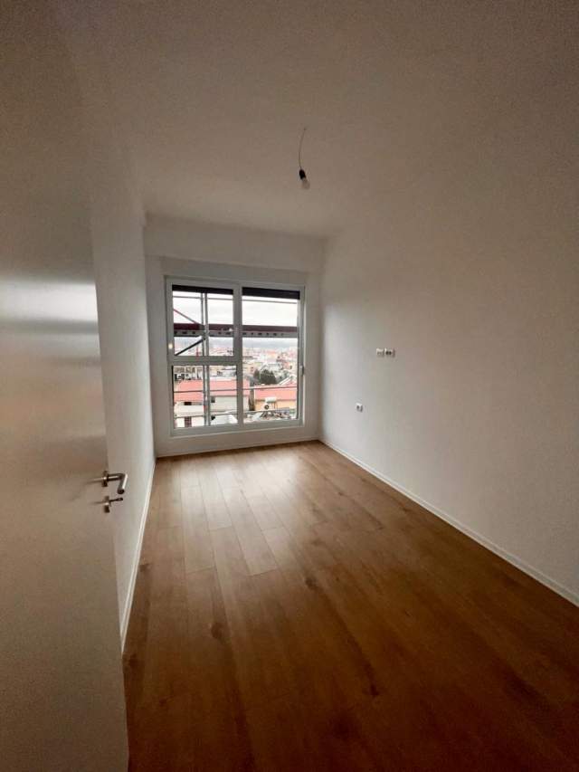 Tirane, shitet apartament 2+1 Kati 5, 88 m² 124.000 Euro (Filip Jano)