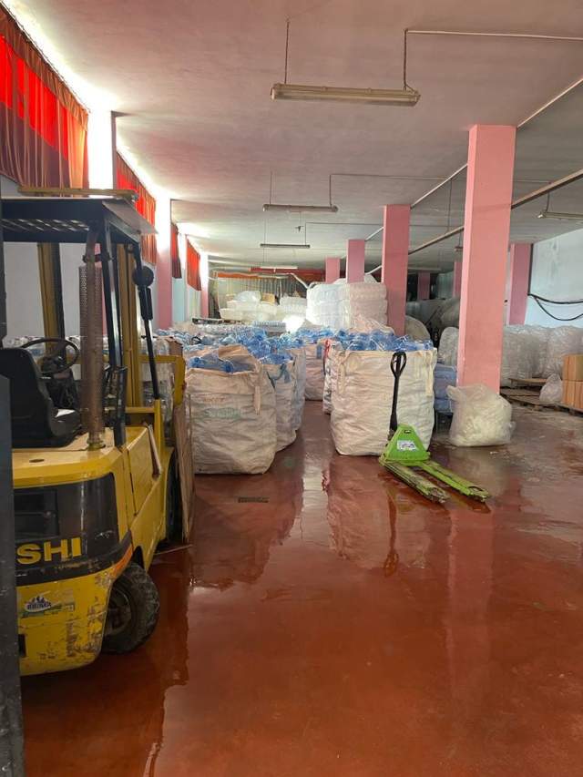 Tirane, shitet ambjent biznesi 900 m² 900.000 Euro