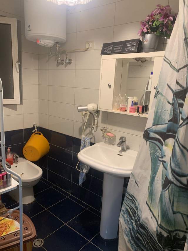 Tirane, shes apartament 1+1 Kati 4, 62 m² 68.000 Euro (Babe Rexha)