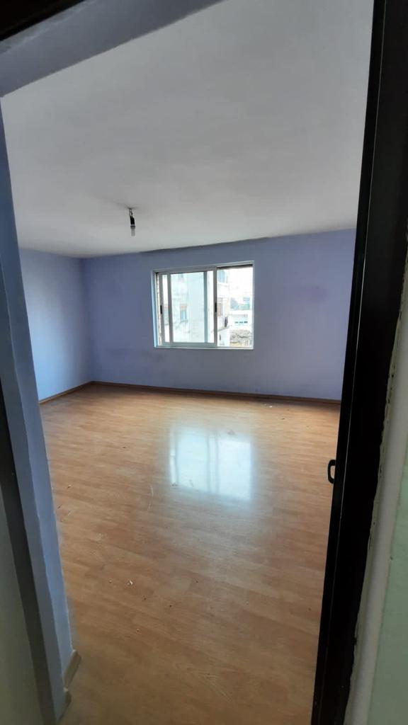 Tirane, shes apartament 3+1 Kati 4, 96 m² 130.000 Euro (Sheshi Avni Rustemi)