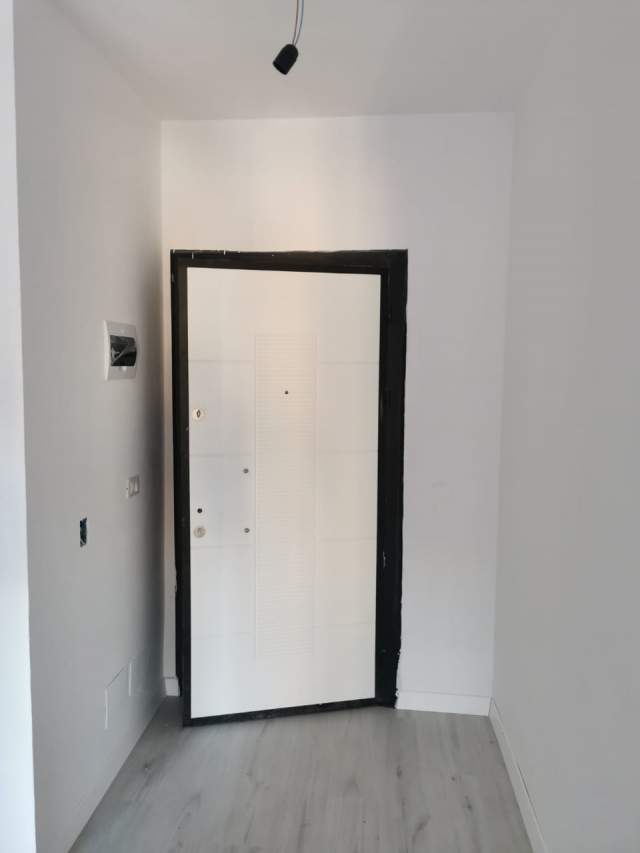 Tirane, shes apartament 1+1 Kati 4, 75 m² 105.000 Euro (Selvia)
