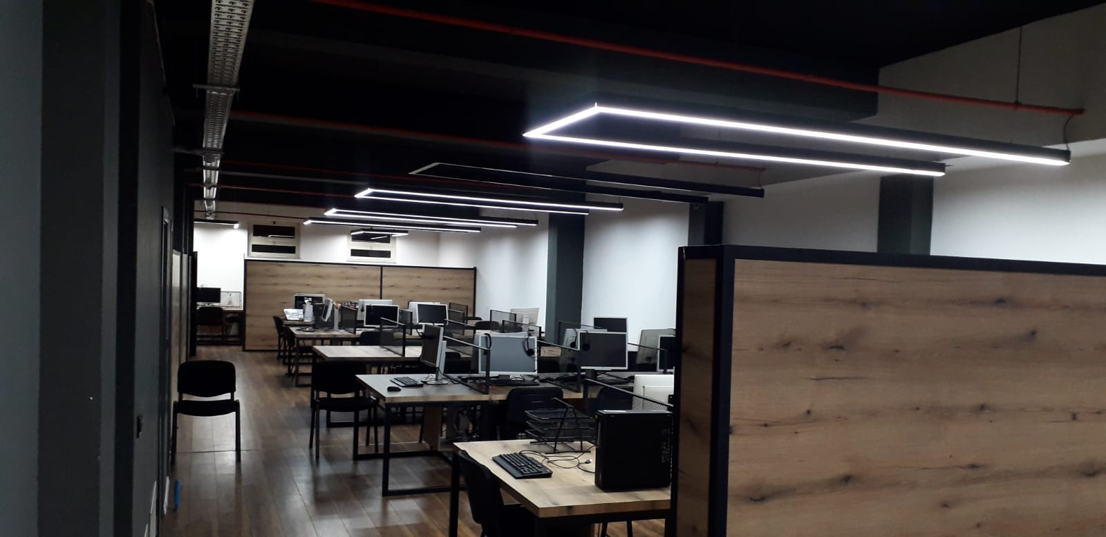 Tek 21 dhjetori jepet me qera ambjent 300 m2