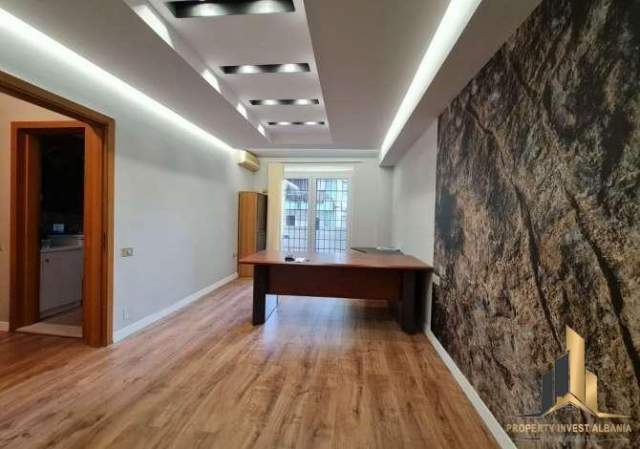 Tirane, shitet apartament 1+1+BLK Kati 1, 71 m² 150.000 Euro (Prane Gardes, tek restorant DetiJon.)