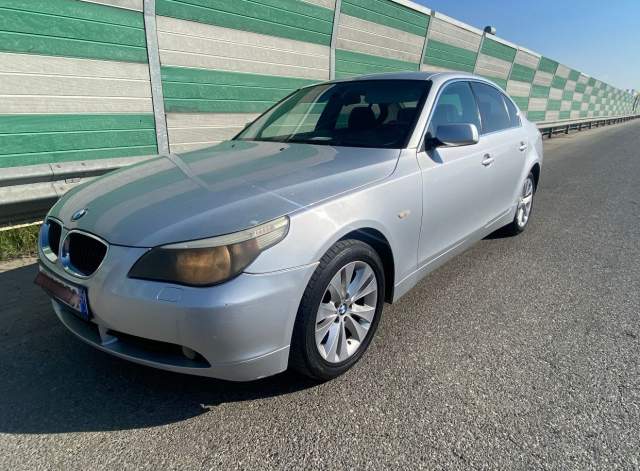 Durres, shes makine BMW 520I Viti 2005, 4.000 Euro