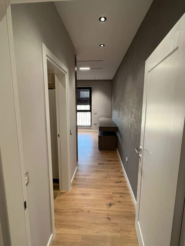 Tirane, jepet me qera apartament 2+1+A+BLK Kati 1, 121 m² 1.300 Euro (Rruga Hiqmet Buzi)