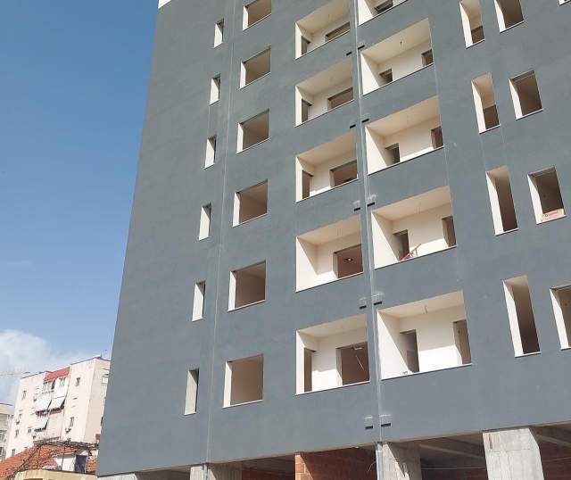 Tirane, shitet apartament 2+1+BLK Kati 5, 86 m² 110.000 Euro (Fusha e Aviacionit)