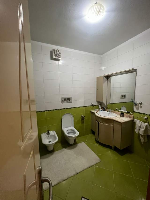 Tirane, shitet apartament 3+1+BLK Kati 3, 130 m² 210 000 euro (Komuna e Parisit)