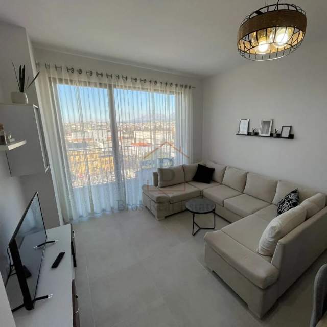 Tirane, jepet me qera apartament 1+1+BLK Kati 6, 65 m² 400 Euro (Kongrersi Manastirit)