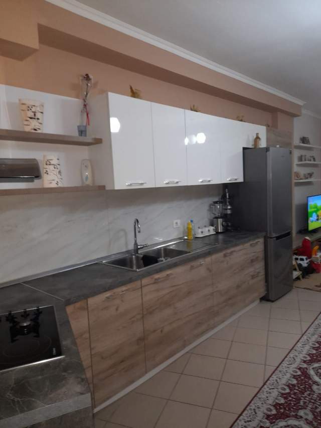 Tirane, shitet apartament 2+1+BLK Kati 4, 102 m² 85.000 Euro (Thesarit)