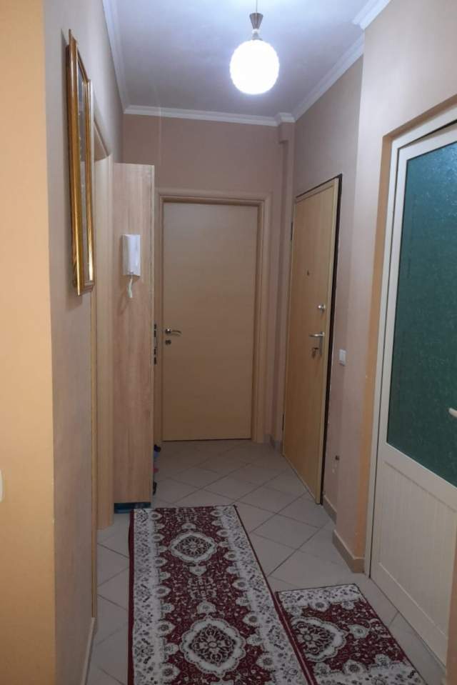 Tirane, shitet apartament 2+1+BLK Kati 4, 102 m² 85.000 Euro (Thesarit)