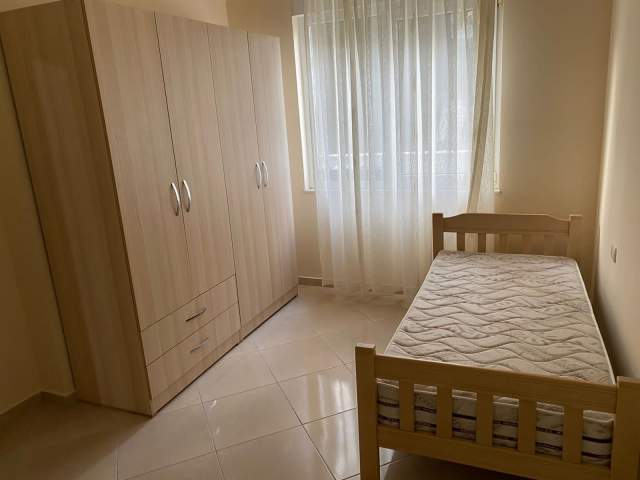 Tirane, shitet apartament 2+1 Kati 2, 112 m² 179.000  (liqeni thate)