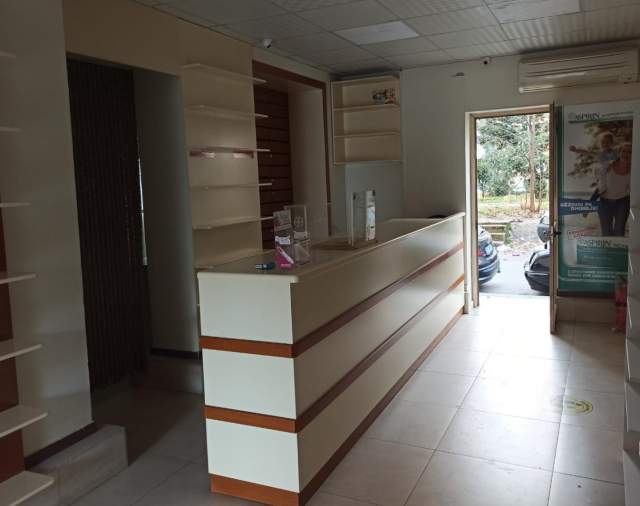 Tirane, shitet dyqan Kati 0, 54 m² 216.000 Euro (perlat rexhepi)
