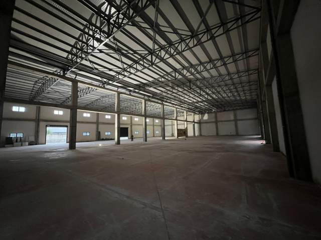 Tirane, jepet me qera magazine Kati 0, 6.870 m² 27.120 Euro (AUTOSTRADA TIRANE DURRES)