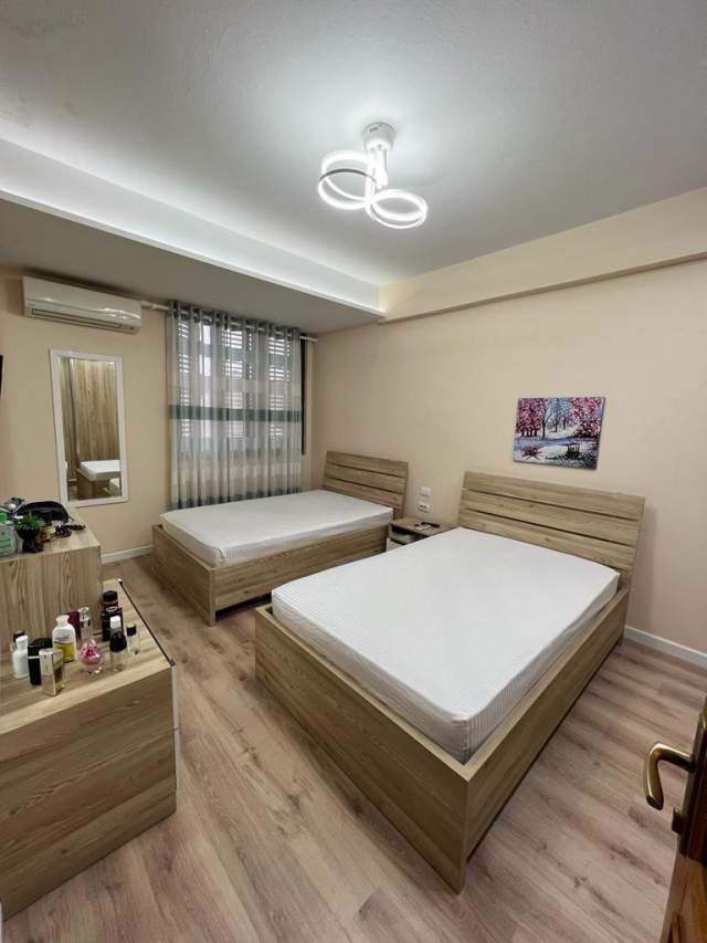 Tirane, jepet me qera apartament 2+1+BLK Kati 7, 112 m² 470 Euro (Brryli)